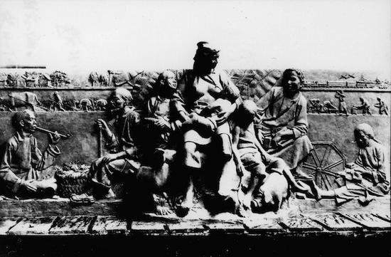 劉開(kāi)渠是中國(guó)雕塑繞不開(kāi)的名字，他在20世紀(jì)立起民族之碑